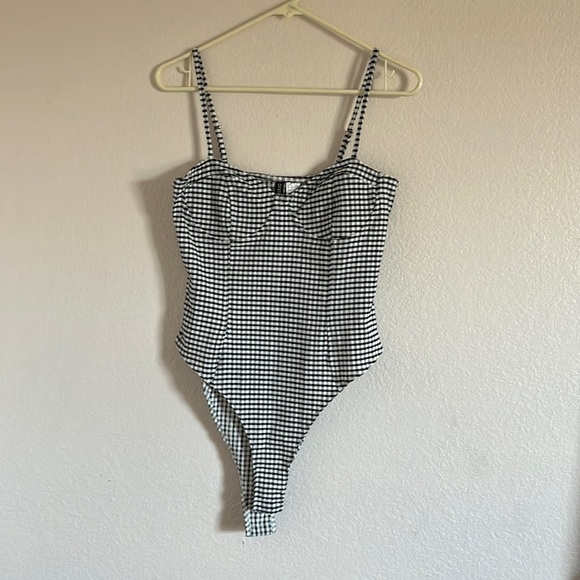 H&M Bodysuit - Picture 1 of 5